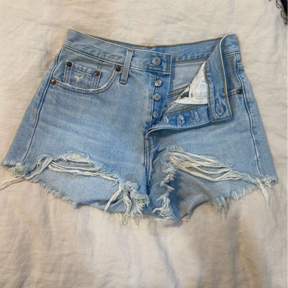 Levi’s 501 Original Jean Shorts- 25
